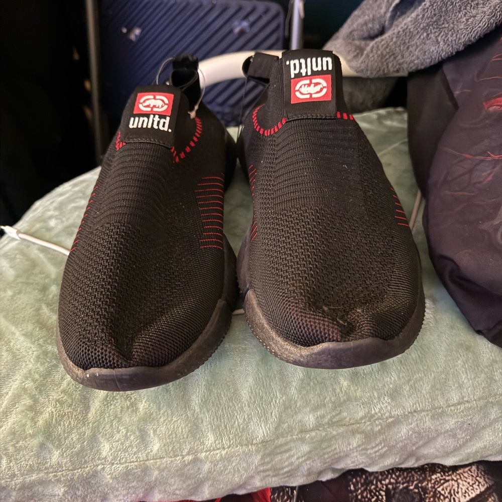 Unltd Black and Red Slip-On Sneakers